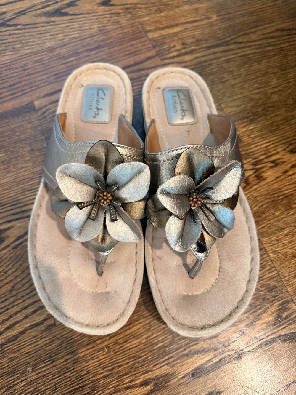 Clarks Metallic Silver Floral Thong Sandals for Women